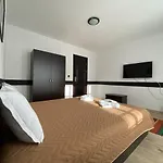 старият град в етнографски комплекс