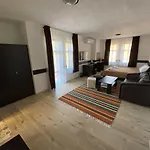 старият град в етнографски комплекс 3* Златоград
