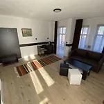 старият град в етнографски комплекс 3* Златоград
